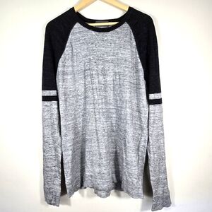 Vince Men's Gray and Black Raglan Sweater XL